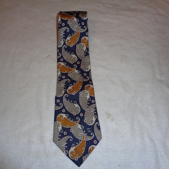 Vintage Gucci Silk Tie - Picture 1 of 3